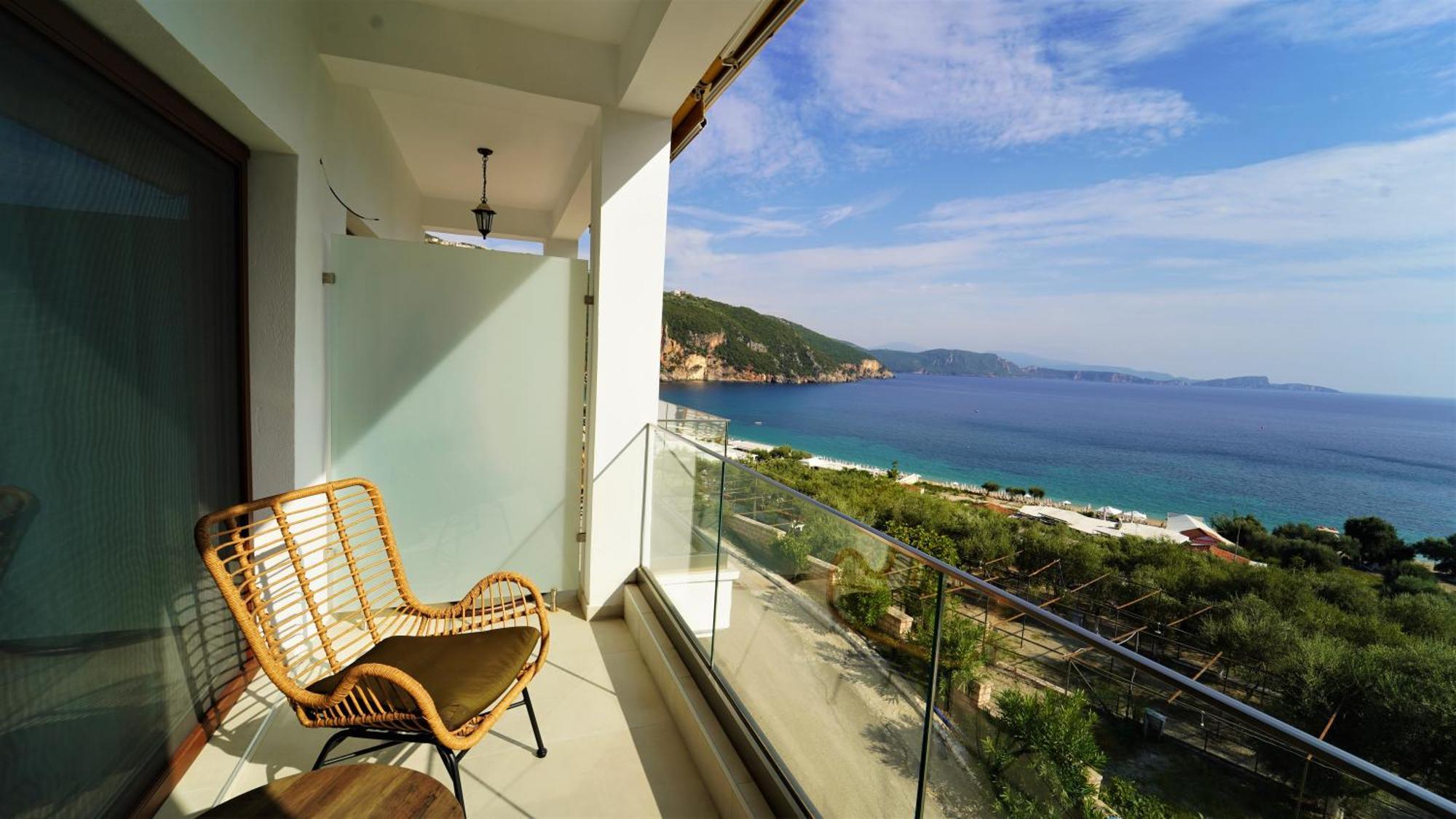 Enjoy Lichnos Bay Village, Camping, Hotel And Apartments Parga Exterior photo